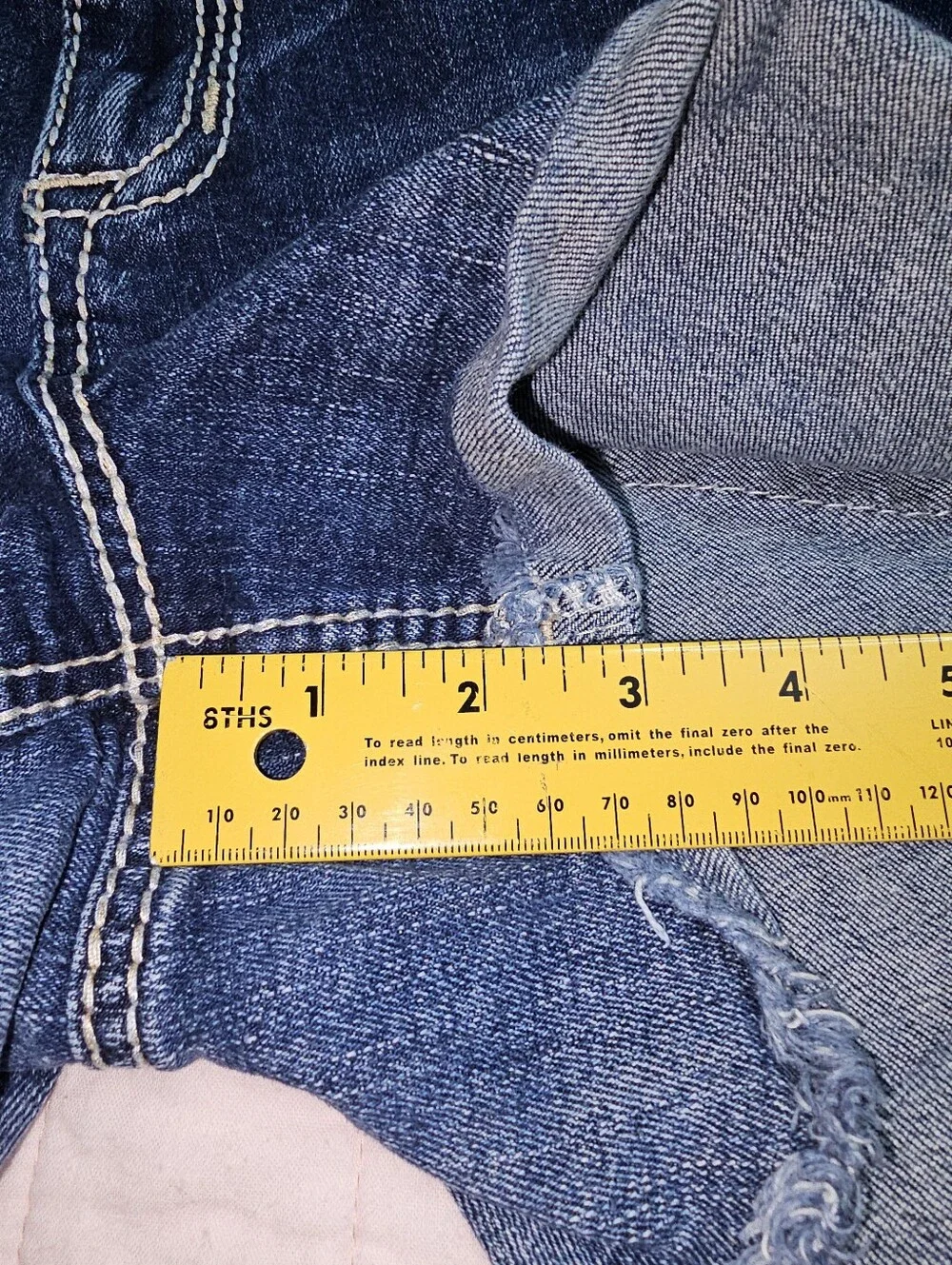 Women's Maurices Embroidered Jean Shorts Sz 13/14